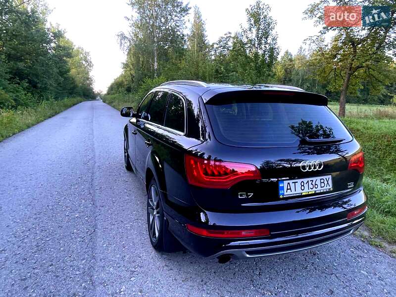 Позашляховик / Кросовер Audi Q7 2010 в Івано-Франківську
