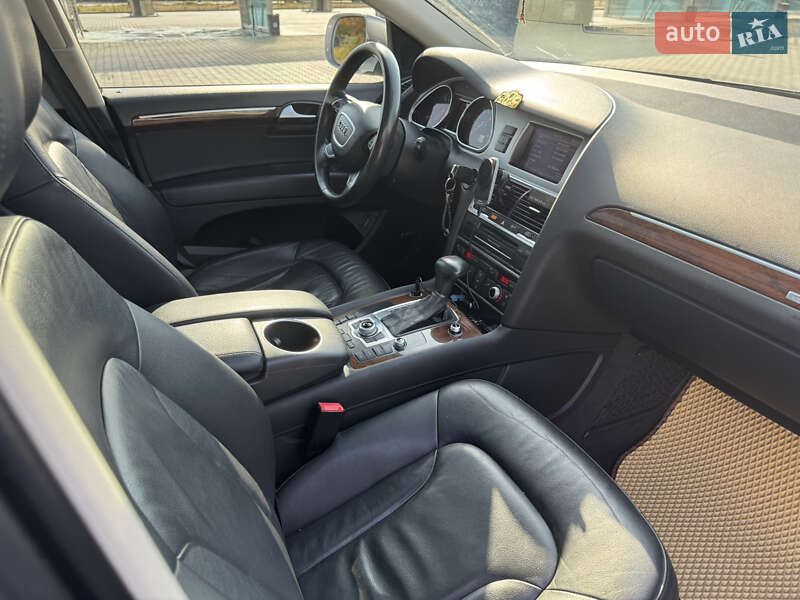 Позашляховик / Кросовер Audi Q7 2013 в Миколаєві фото 3 Позашляховик / Кросовер Audi Q7 2013 в Миколаєві