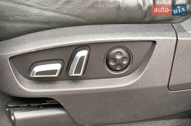 Внедорожник / Кроссовер Audi Q7 2013 в 