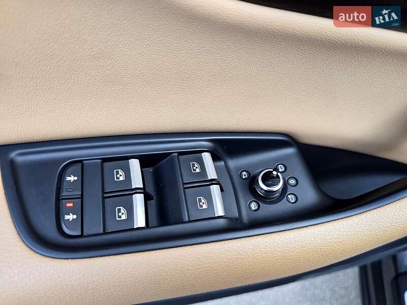 Позашляховик / Кросовер Audi Q7 2020 в Полтаві