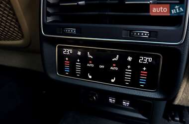 Внедорожник / Кроссовер Audi Q7 2020 в 