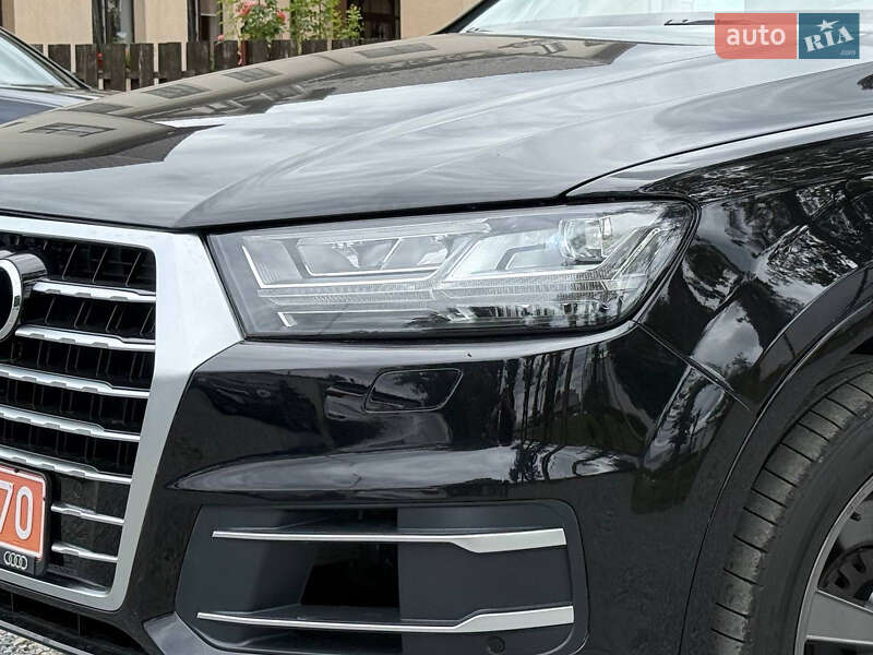 Позашляховик / Кросовер Audi Q7 2016 в Стрию