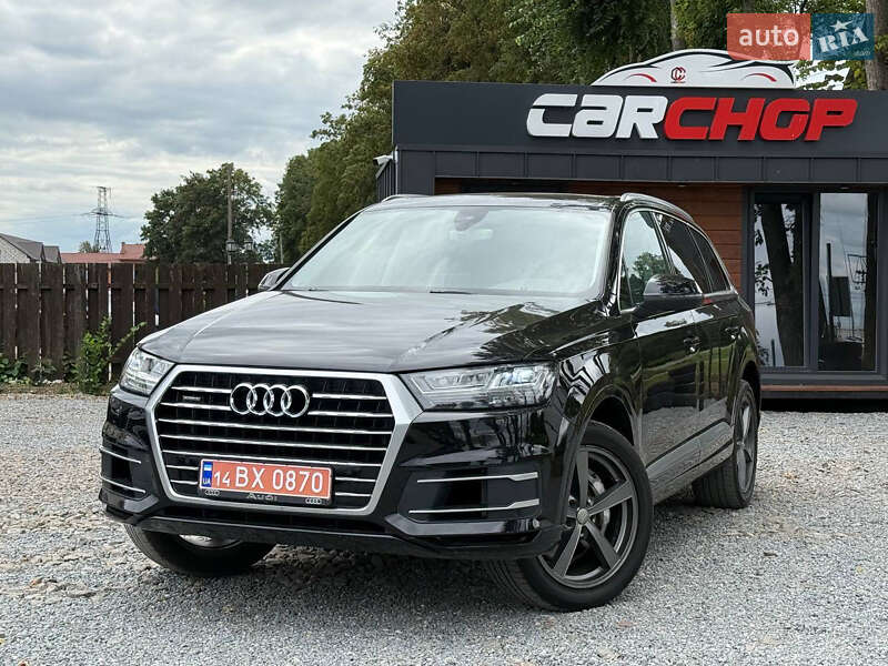 Внедорожник / Кроссовер Audi Q7 2016 в 