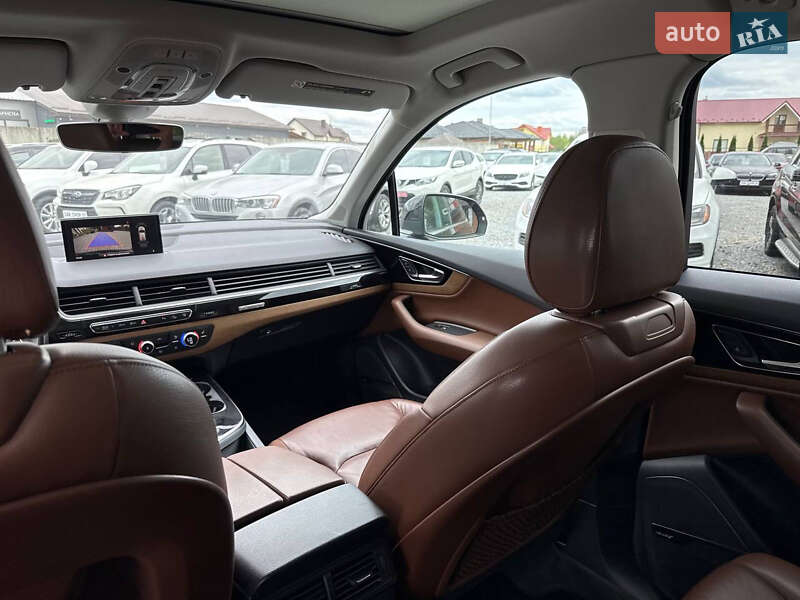 Позашляховик / Кросовер Audi Q7 2016 в Стрию