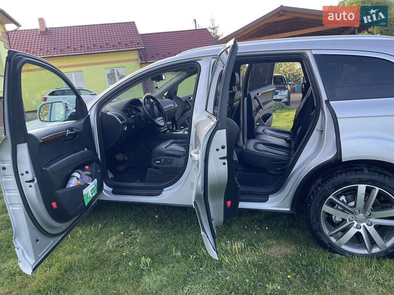 Позашляховик / Кросовер Audi Q7 2012 в Дрогобичі