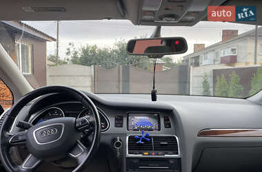 Внедорожник / Кроссовер Audi Q7 2014 в 