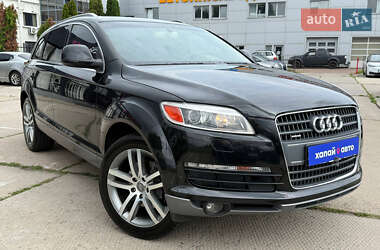 Внедорожник / Кроссовер Audi Q7 2007 в 