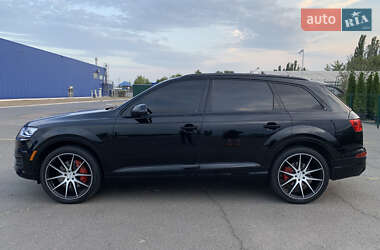 Внедорожник / Кроссовер Audi Q7 2017 в 