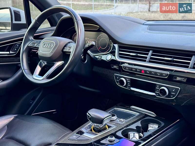 Внедорожник / Кроссовер Audi Q7 2018 в Запорожье фото 16 Внедорожник / Кроссовер Audi Q7 2018 в Запорожье