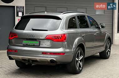 Позашляховик / Кросовер Audi Q7 2014 в 
