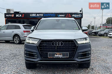 Внедорожник / Кроссовер Audi Q7 2016 в 