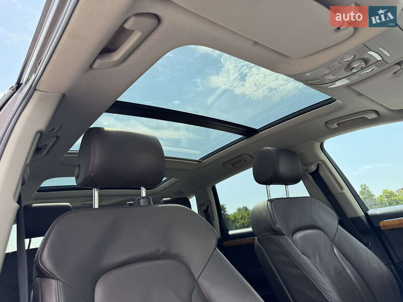 Внедорожник / Кроссовер Audi Q7 2010 в Ровно