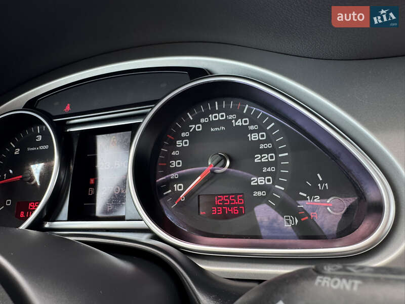 Внедорожник / Кроссовер Audi Q7 2010 в Ровно