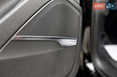 Внедорожник / Кроссовер Audi Q7 2015 в 