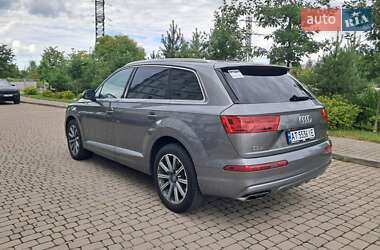 Внедорожник / Кроссовер Audi Q7 2016 в 