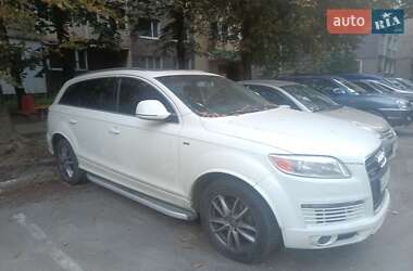 Внедорожник / Кроссовер Audi Q7 2007 в 