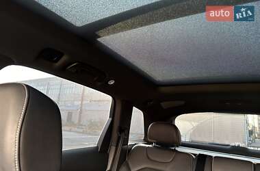 Внедорожник / Кроссовер Audi Q7 2015 в 