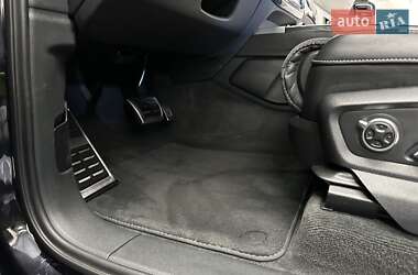 Внедорожник / Кроссовер Audi Q7 2015 в 