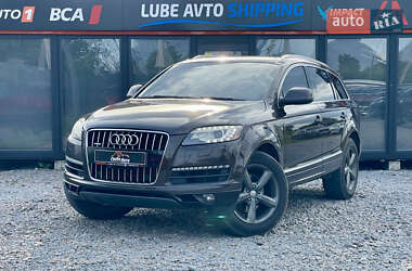 Внедорожник / Кроссовер Audi Q7 2012 в 
