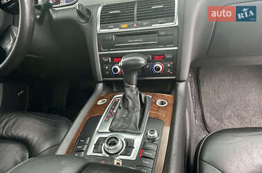 Внедорожник / Кроссовер Audi Q7 2012 в 