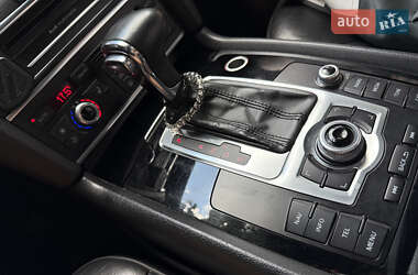Внедорожник / Кроссовер Audi Q7 2011 в 