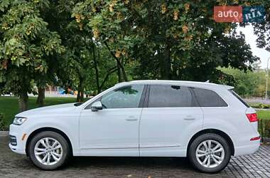 Внедорожник / Кроссовер Audi Q7 2019 в 
