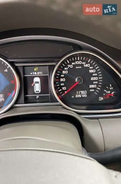 Внедорожник / Кроссовер Audi Q7 2013 в 