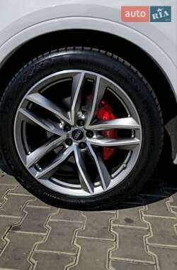 Внедорожник / Кроссовер Audi Q7 2020 в 