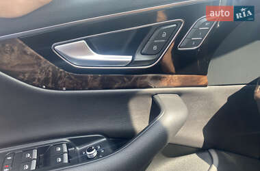 Позашляховик / Кросовер Audi Q7 2017 в 
