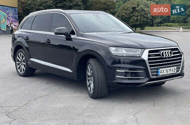 Внедорожник / Кроссовер Audi Q7 2019 в 