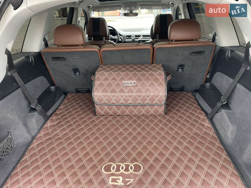 Позашляховик / Кросовер Audi Q7 2019 в Харкові фото 28 Позашляховик / Кросовер Audi Q7 2019 в Харкові