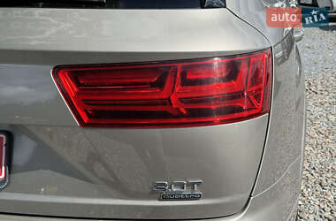 Внедорожник / Кроссовер Audi Q7 2017 в 