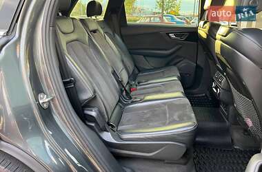 Внедорожник / Кроссовер Audi Q7 2017 в 