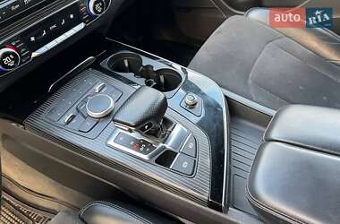 Внедорожник / Кроссовер Audi Q7 2017 в 