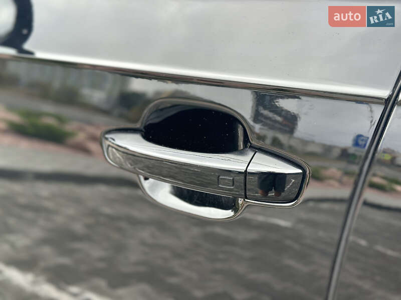 Позашляховик / Кросовер Audi Q7 2017 в Дніпрі