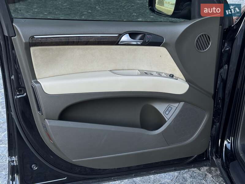 Внедорожник / Кроссовер Audi Q7 2008 в Днепре