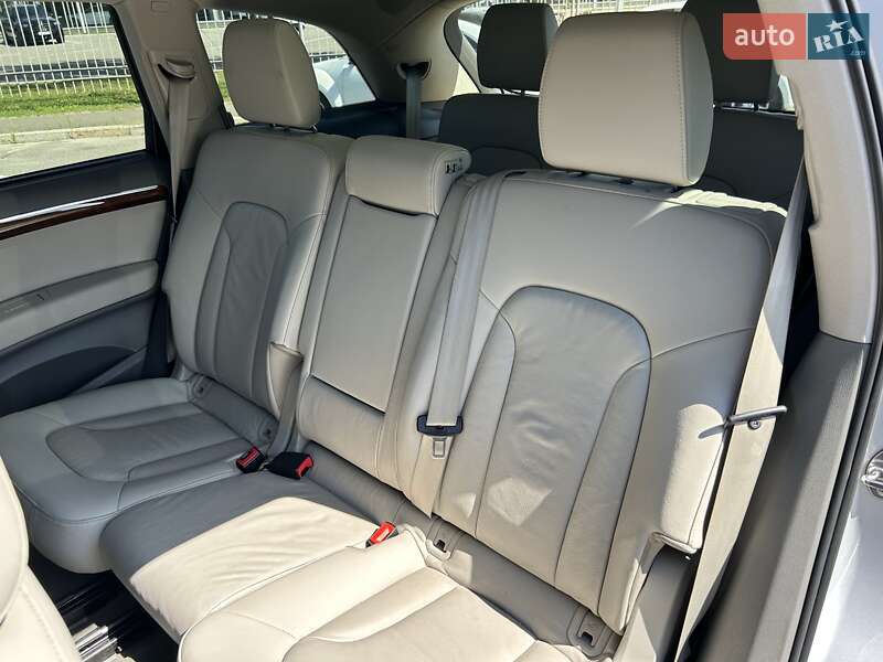 Позашляховик / Кросовер Audi Q7 2015 в Києві фото 28 Позашляховик / Кросовер Audi Q7 2015 в Києві