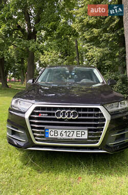 Внедорожник / Кроссовер Audi Q7 2018 в 