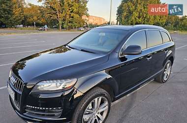 Внедорожник / Кроссовер Audi Q7 2013 в 
