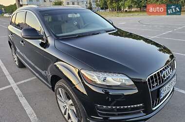 Внедорожник / Кроссовер Audi Q7 2013 в 