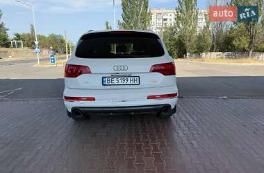 Внедорожник / Кроссовер Audi Q7 2015 в 