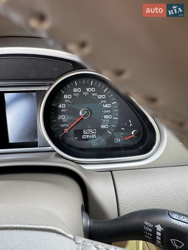 Позашляховик / Кросовер Audi Q7 2013 в Львові