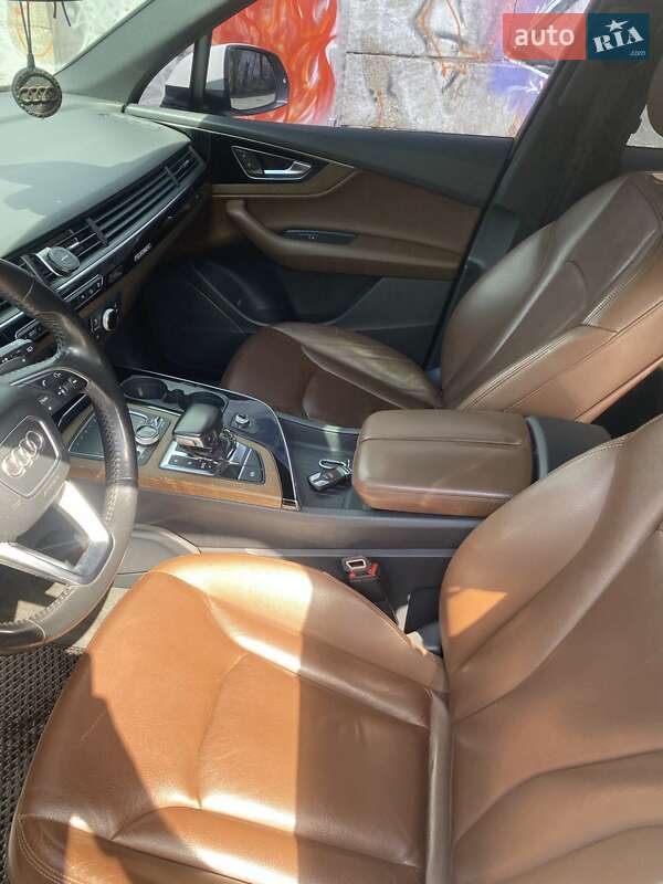 Внедорожник / Кроссовер Audi Q7 2016 в Днепре фото 13 Внедорожник / Кроссовер Audi Q7 2016 в Днепре
