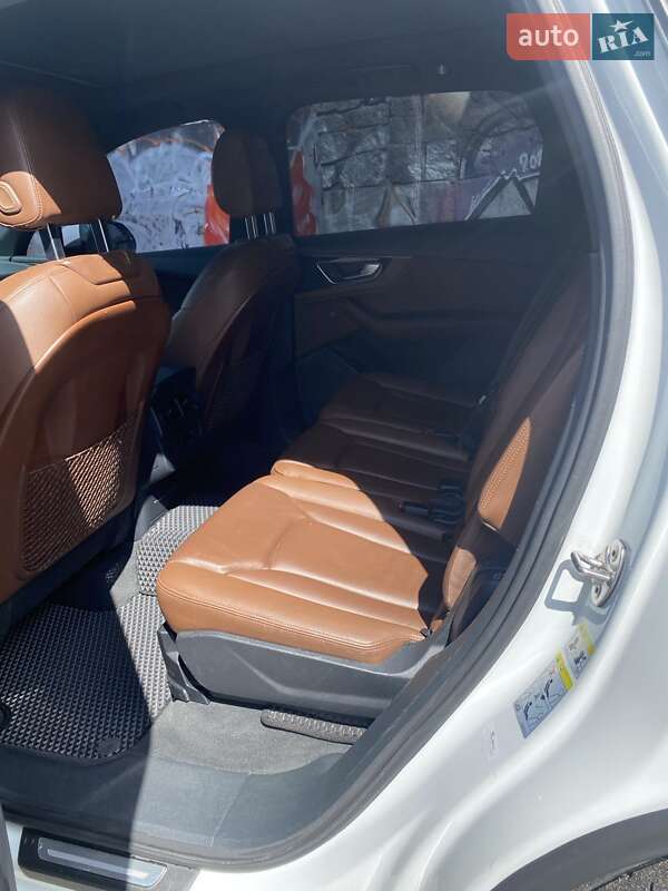 Внедорожник / Кроссовер Audi Q7 2016 в Днепре фото 16 Внедорожник / Кроссовер Audi Q7 2016 в Днепре