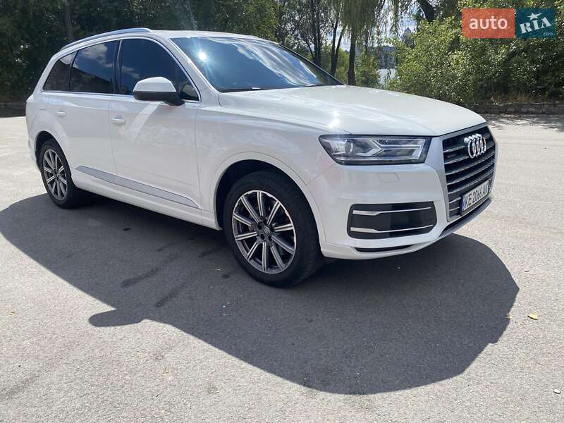 Audi Q7 2016