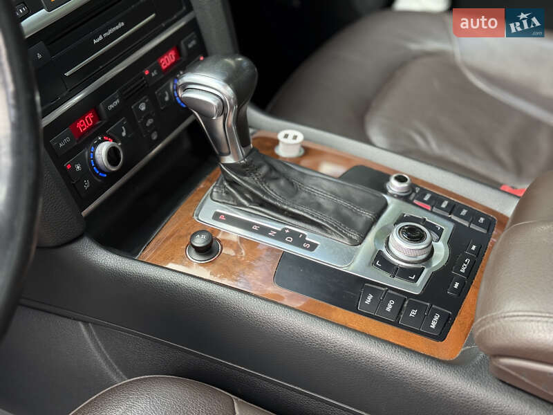 Позашляховик / Кросовер Audi Q7 2013 в Тернополі