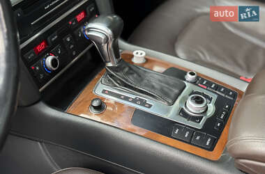 Внедорожник / Кроссовер Audi Q7 2013 в 
