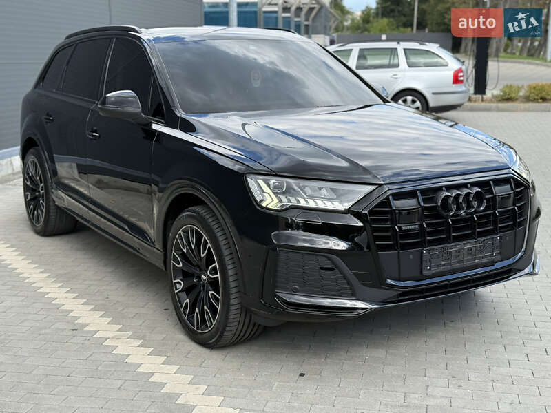 Внедорожник / Кроссовер Audi Q7 2020 в Виннице