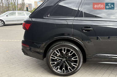 Внедорожник / Кроссовер Audi Q7 2020 в Виннице