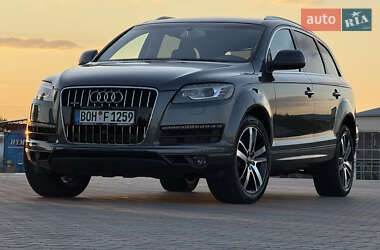 Внедорожник / Кроссовер Audi Q7 2013 в 